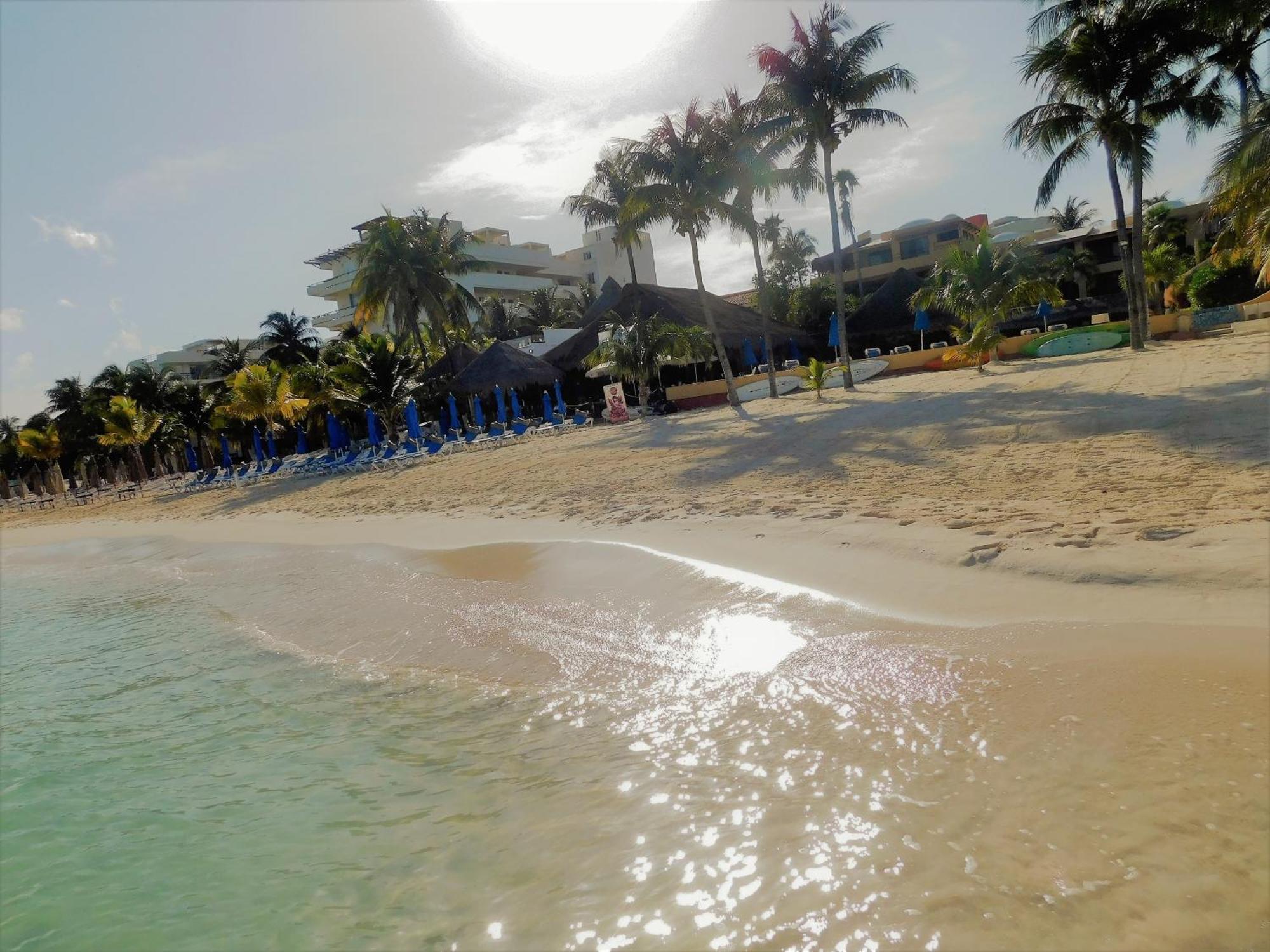 Nautibeach Beach Front Condos In North Beach Isla Mujeres Εξωτερικό φωτογραφία