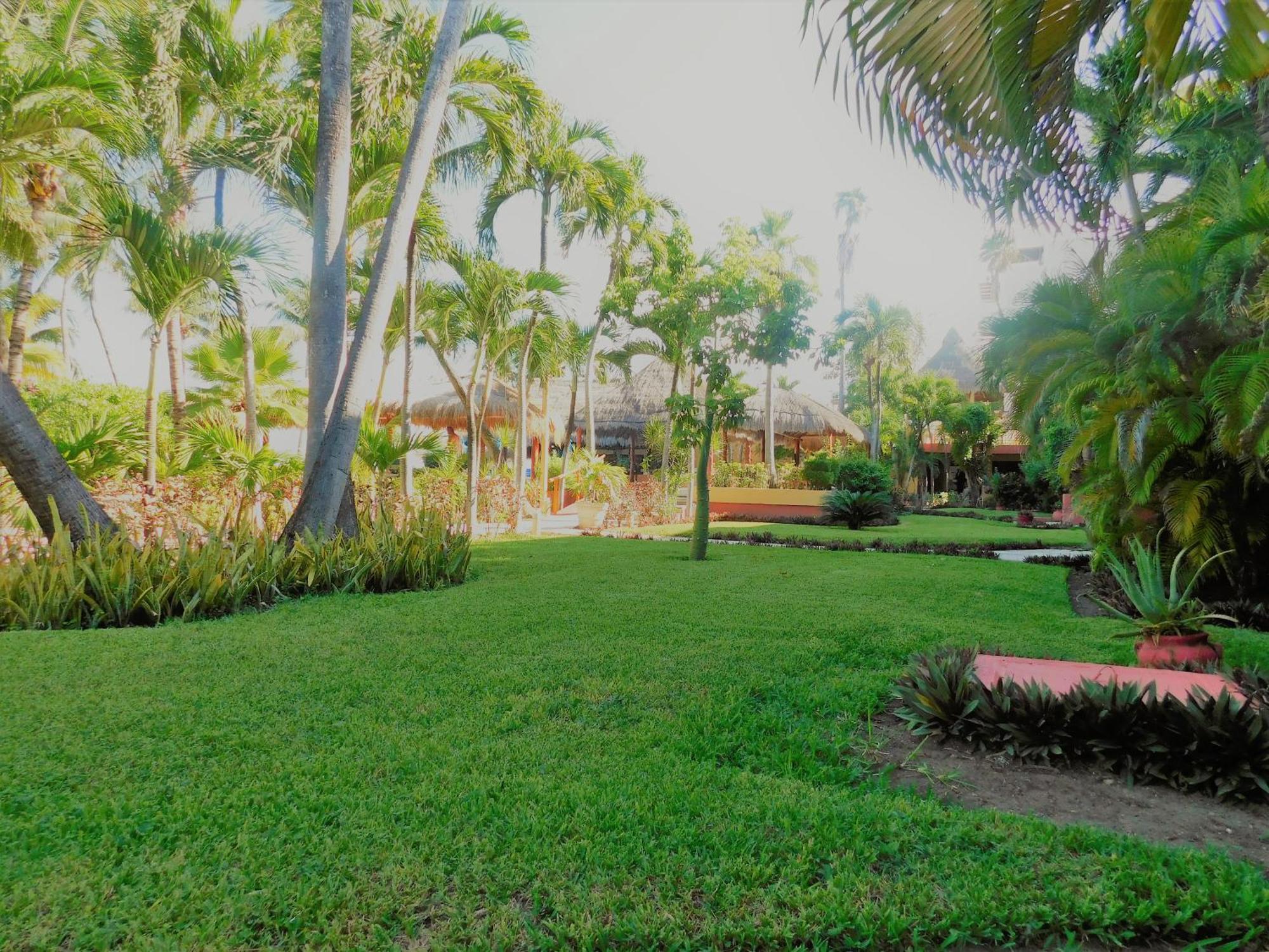 Nautibeach Beach Front Condos In North Beach Isla Mujeres Εξωτερικό φωτογραφία