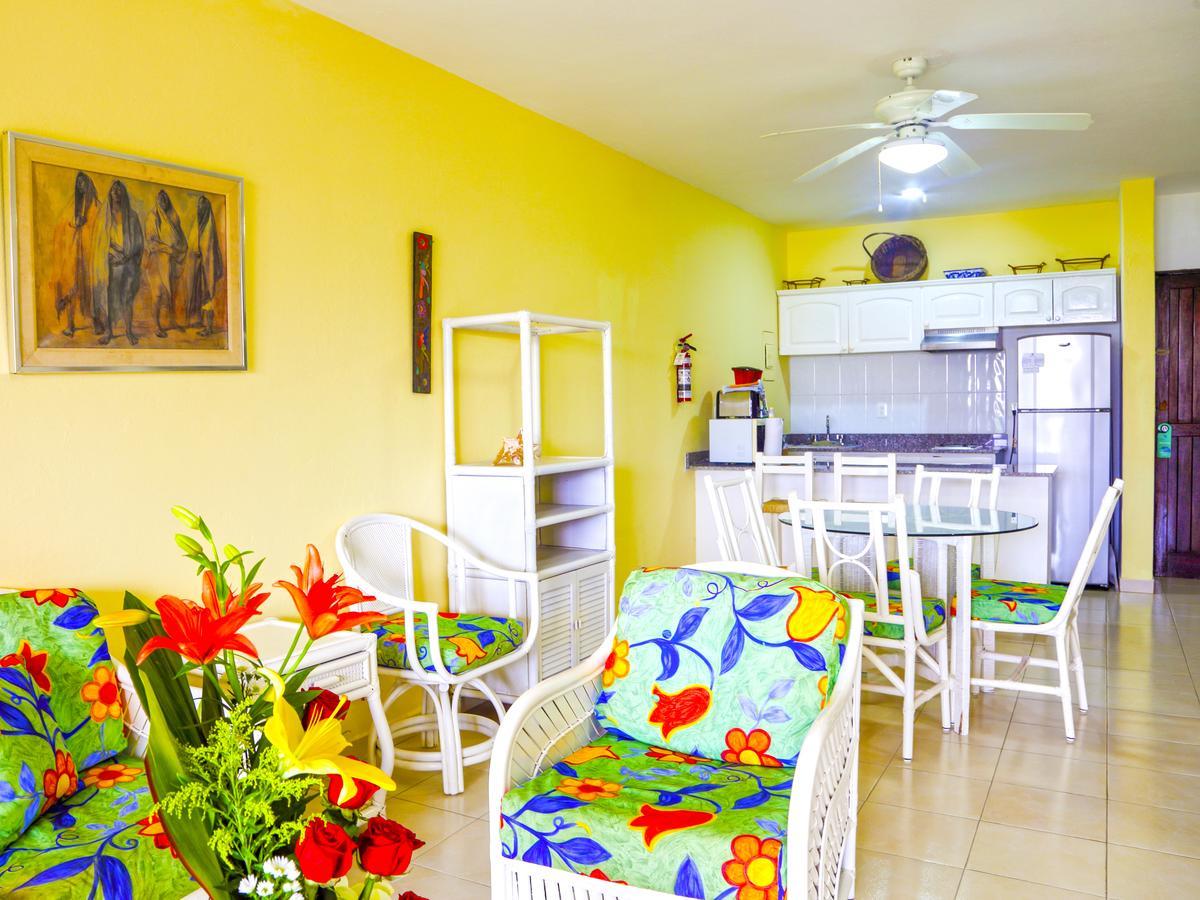 Nautibeach Beach Front Condos In North Beach Isla Mujeres Εξωτερικό φωτογραφία
