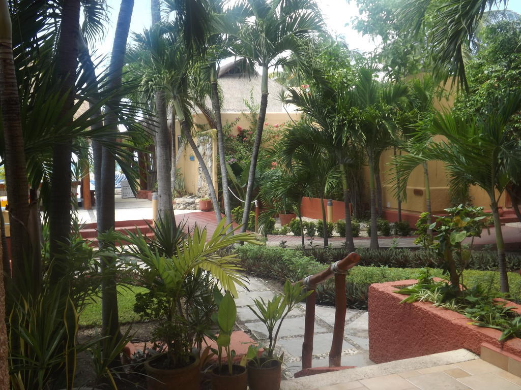 Nautibeach Beach Front Condos In North Beach Isla Mujeres Εξωτερικό φωτογραφία