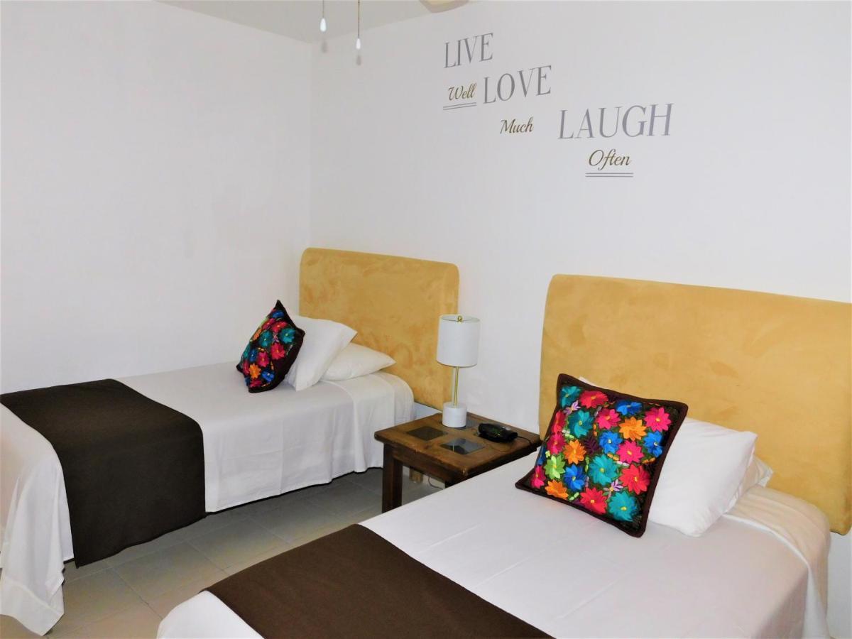 Nautibeach Beach Front Condos In North Beach Isla Mujeres Εξωτερικό φωτογραφία